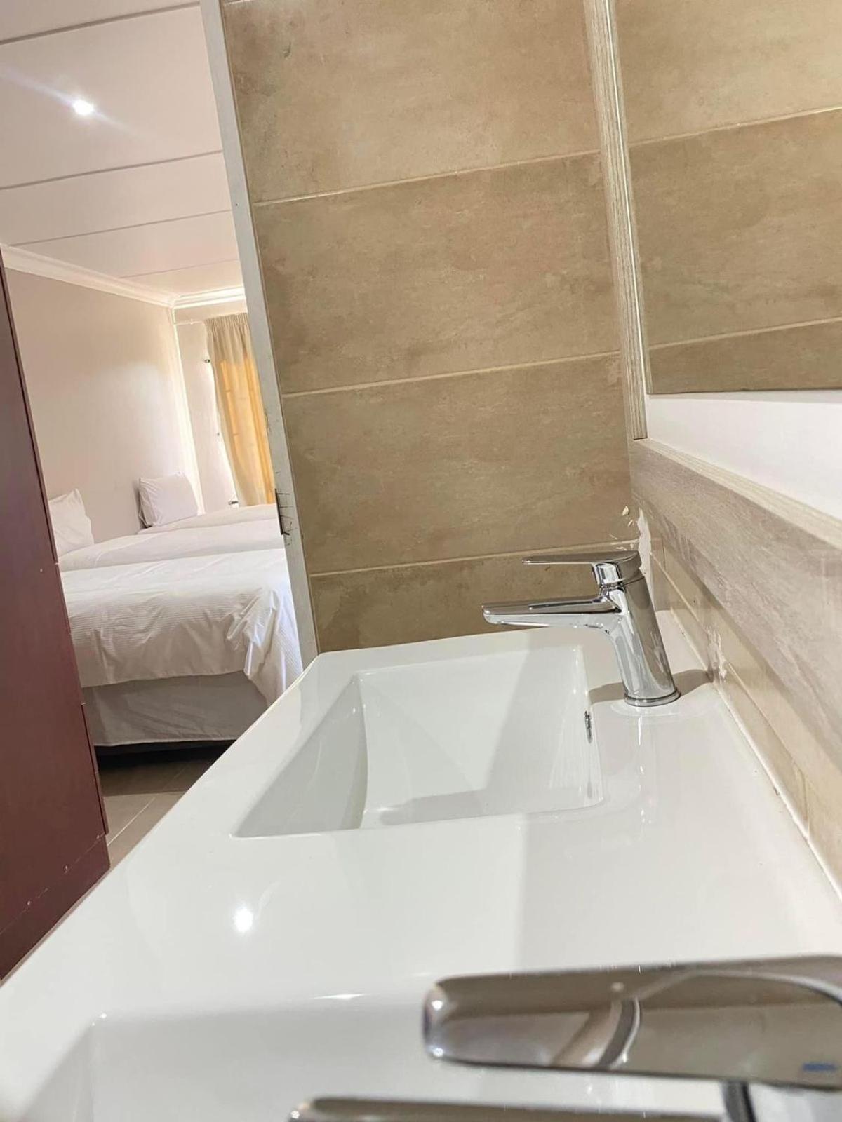 Henwood House Hotel Дърбан Екстериор снимка